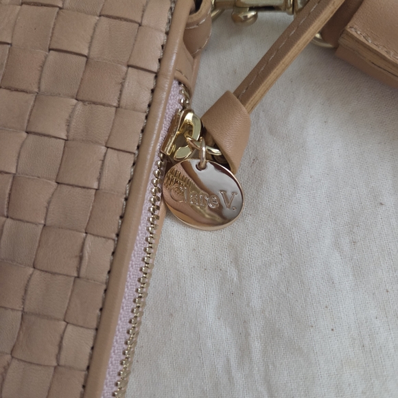 Clare V Petit Moyen Woven Crossbody Bag In Bisque - Picture 6 of 12